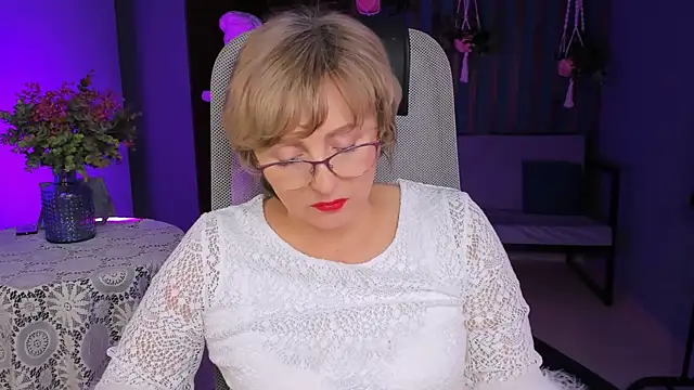 sugar vivien online show from 9, 1, 2025