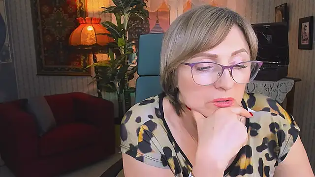 sugar vivien online show from 5, 2, 2025