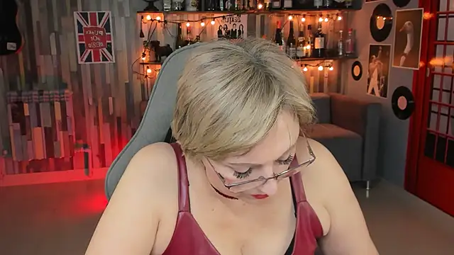 sugar vivien online show from 21, 3, 2025