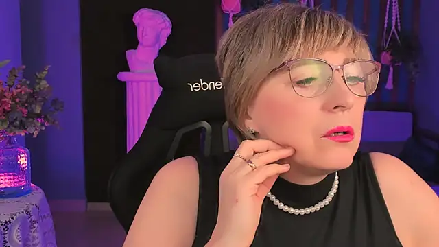 sugar vivien online show from 4, 10, 2025