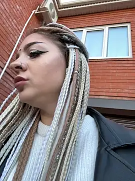 Snapshot of TwixCouple chatting on 2, 11, 2025 TwixCouple online show from 2, 11, 2025