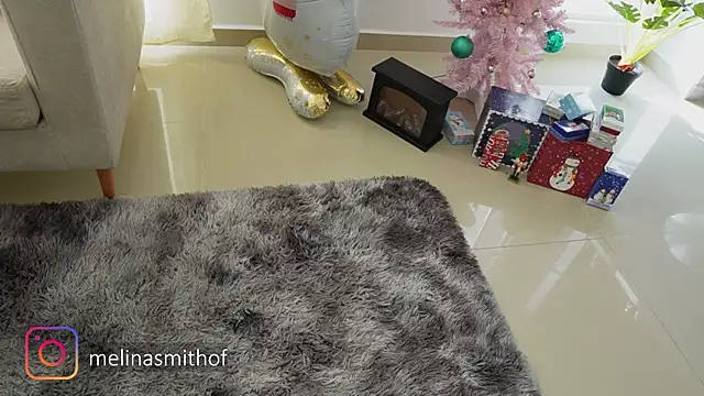 Snapshot of Melina-Smith chatting on 10, 12, 2024 Melina-Smith online show from 10, 12, 2024