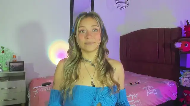 alisson zafiro  online show from 17, 12, 2024