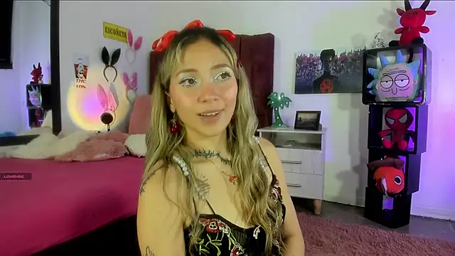 alisson zafiro  online show from 3, 2, 2025