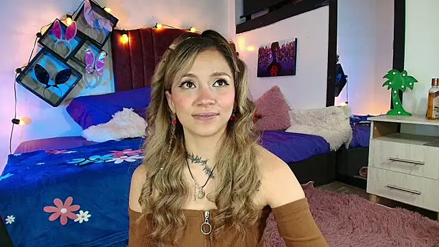 alisson zafiro  online show from 7, 3, 2025