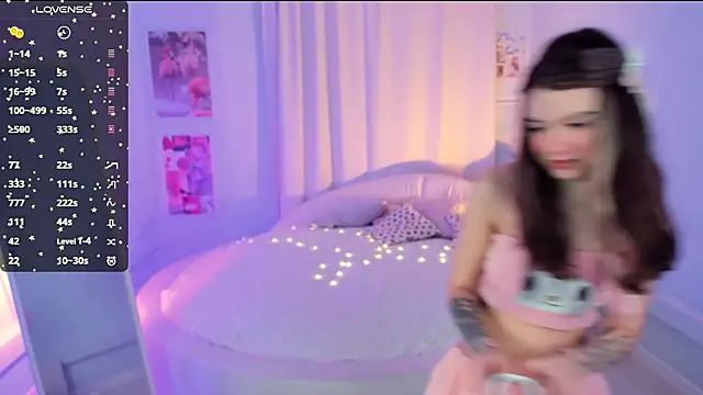 Snapshot of Lil_Amelie chatting on 26, 1, 2025 Lil Amelie online show from 26, 1, 2025