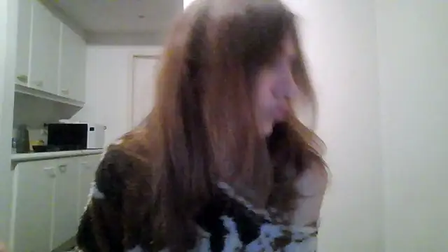 JasmineGlamour online show from 21, 3, 2026