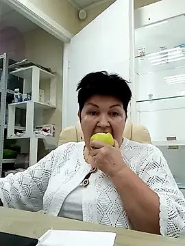 Snapshot of FantasyMichelle chatting on 30, 12, 2024 FantasyMichelle online show from 30, 12, 2024