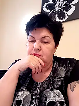 Snapshot of FantasyMichelle chatting on 9, 2, 2025 FantasyMichelle online show from 9, 2, 2025