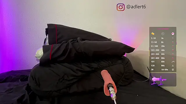 Snapshot of adler80035 chatting on 3, 11, 2025 adler80035 online show from 3, 11, 2025