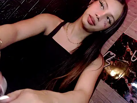 Snapshot of whiteladyboy chatting on 17, 10, 2025 whiteladyboy online show from 17, 10, 2025