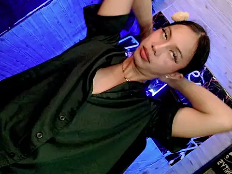 Snapshot of whiteladyboy chatting on 16, 12, 2025 whiteladyboy online show from 16, 12, 2025