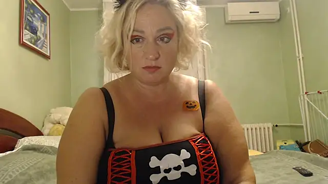 Snapshot of VirginiaNurse chatting on 25, 10, 2025 VirginiaNurse online show from 25, 10, 2025