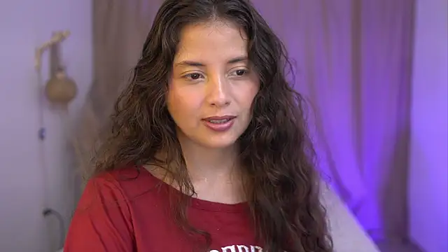 Snapshot of lirio05 chatting on 17, 11, 2025 lirio05 online show from 17, 11, 2025