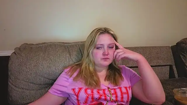 Snapshot of PhatAssBlond chatting on 18, 3, 2026 PhatAssBlond online show from 18, 3, 2026