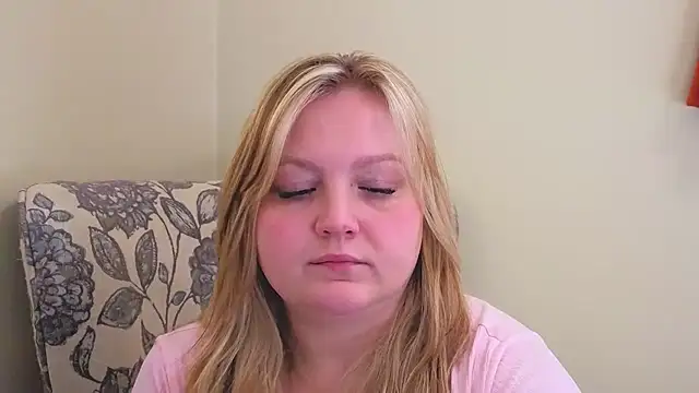 Snapshot of PhatAssBlond chatting on 24, 3, 2026 PhatAssBlond online show from 24, 3, 2026