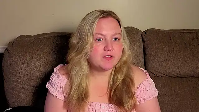 PhatAssBlond online show from 15, 7, 2026