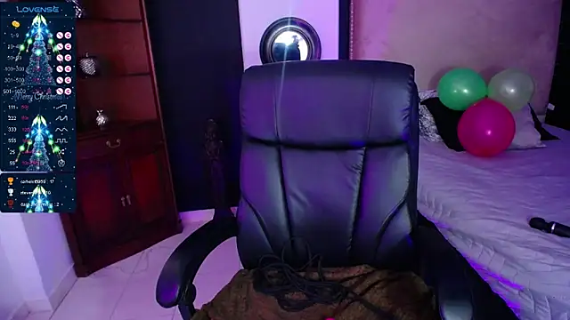 Snapshot of lia_huan chatting on 26, 12, 2024 lia huan online show from 26, 12, 2024