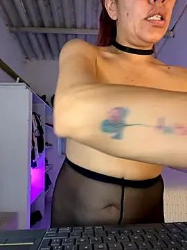 Snapshot of lia_huan chatting on 29, 9, 2025 lia huan online show from 29, 9, 2025