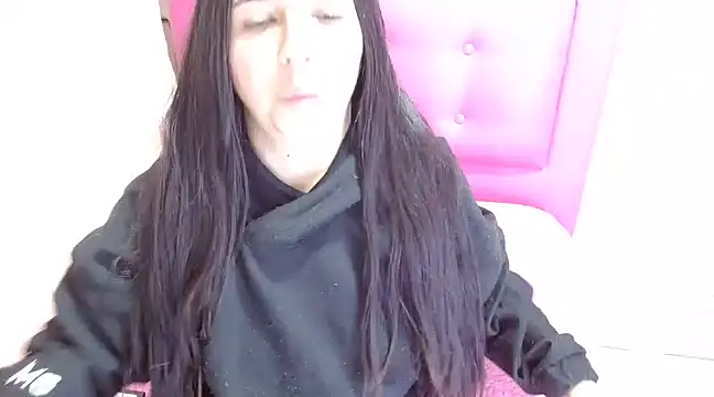 kendall all4u online show from 4, 1, 2025