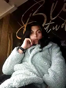 Ariana Rodriguez  online show from 12, 3, 2025