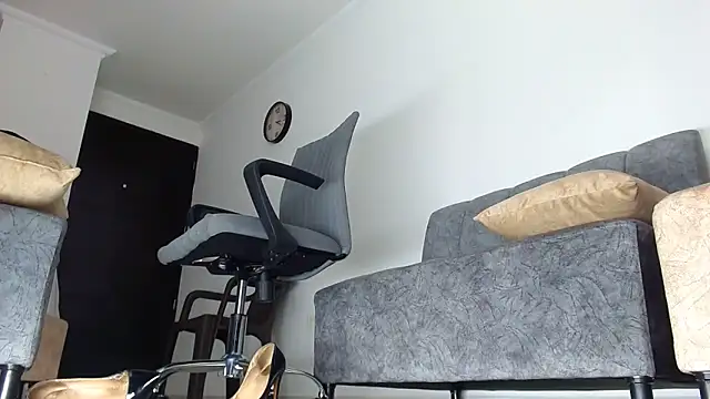 Snapshot of Valenn_rey chatting on 19, 11, 2025 Valenn rey online show from 19, 11, 2025