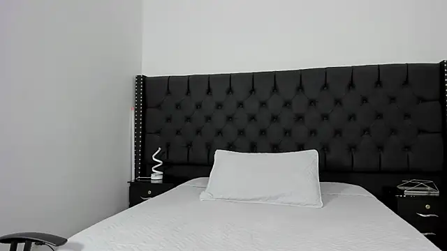 Rubi Sky online show from 18, 12, 2025