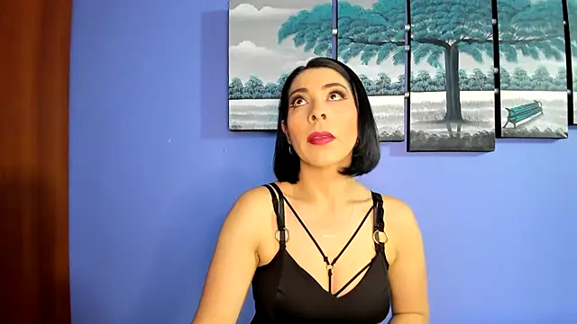 Snapshot of AdelleLennox_cg chatting on 23, 1, 2025 AdelleLennox cg online show from 23, 1, 2025