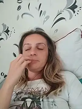 Snapshot of SophyGirl chatting on 22, 9, 2025 SophyGirl online show from 22, 9, 2025