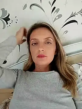 Snapshot of SophyGirl chatting on 15, 10, 2025 SophyGirl online show from 15, 10, 2025