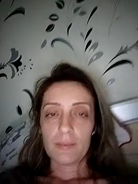 Snapshot of SophyGirl chatting on 18, 12, 2025 SophyGirl online show from 18, 12, 2025