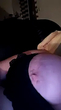 poussychats online show from 5, 3, 2025