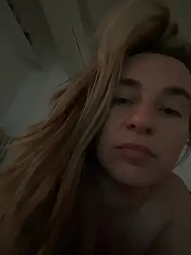 lyajoliee online show from 13, 5, 2026