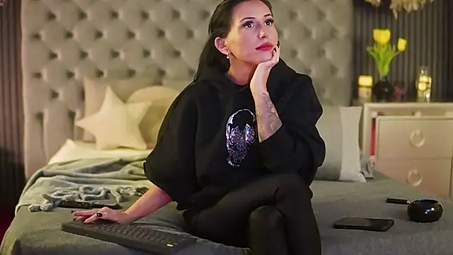 Snapshot of AmelyNoir chatting on 20, 1, 2025 AmelyNoir online show from 20, 1, 2025