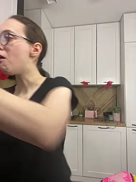 MartiniiSelenna online show from 6, 4, 2026