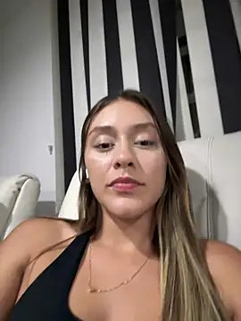 Snapshot of Rose-euphoria chatting on 27, 2, 2025 Rose-euphoria online show from 27, 2, 2025