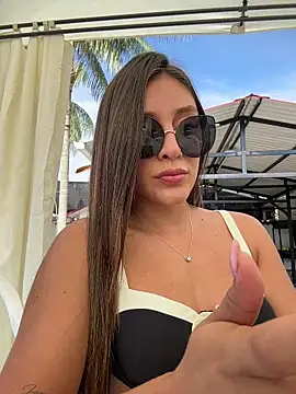 Snapshot of Rose-euphoria chatting on 2, 10, 2025 Rose-euphoria online show from 2, 10, 2025