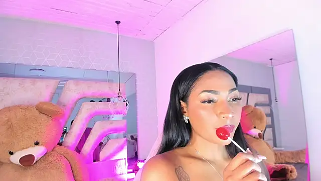 Snapshot of AngelineHeet chatting on 16, 12, 2025 AngelineHeet online show from 16, 12, 2025