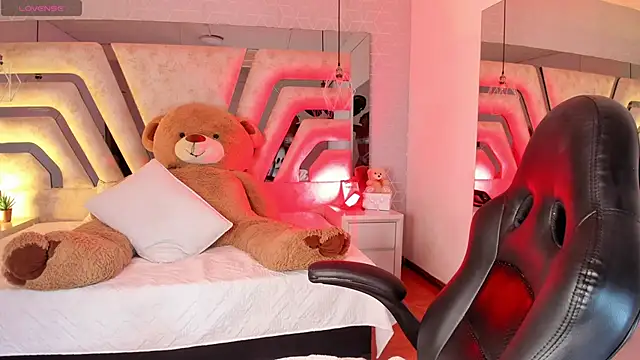 AngelineHeet online show from 17, 3, 2026