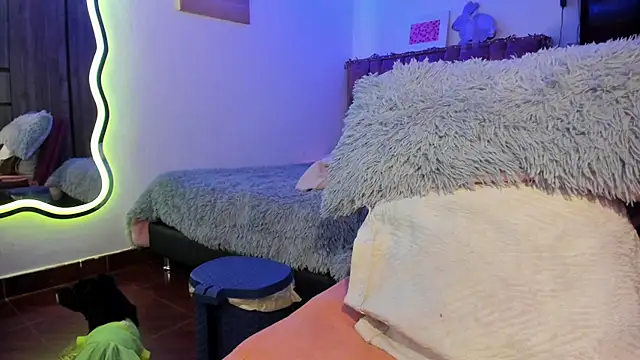 ladyrd1 online show from 13, 2, 2025