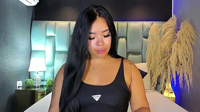 Snapshot of MarianaGarciaa__ chatting on 17, 4, 2026 MarianaGarciaa online show from 17, 4, 2026