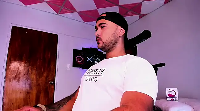 Sebas-hott online show from 9, 12, 2024