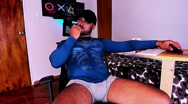 Sebas-hott online show from 4, 1, 2025