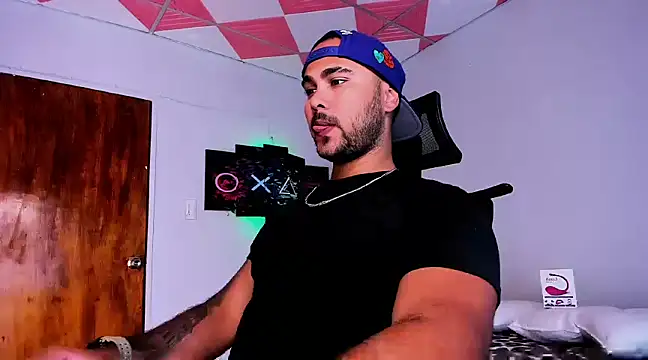 Sebas-hott online show from 8, 1, 2025