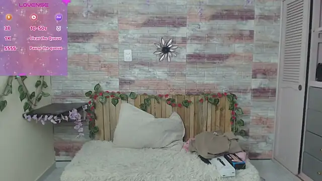 Snapshot of Lucy_joi chatting on 9, 1, 2025 Lucy joi online show from 9, 1, 2025