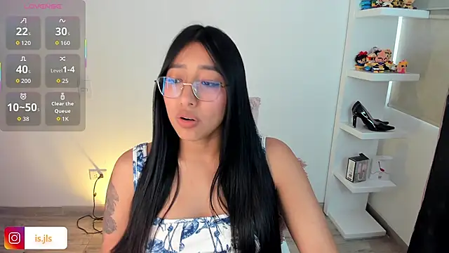 Snapshot of isa_bellaa0 chatting on 2, 12, 2025 isa bellaa0 online show from 2, 12, 2025