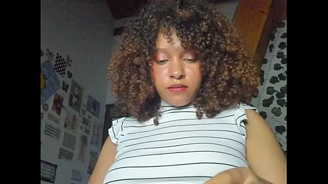 Snapshot of Ada_gales_ chatting on 6, 2, 2025 Ada gales  online show from 6, 2, 2025