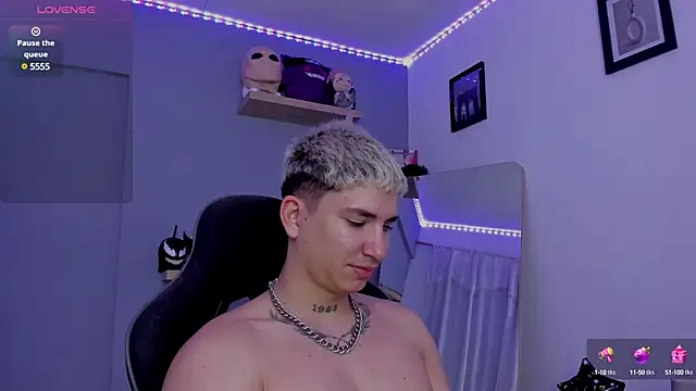 Snapshot of SebasFallon chatting on 6, 3, 2025 SebasFallon online show from 6, 3, 2025