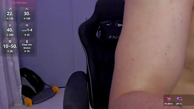 Snapshot of SebasFallon chatting on 8, 3, 2025 SebasFallon online show from 8, 3, 2025