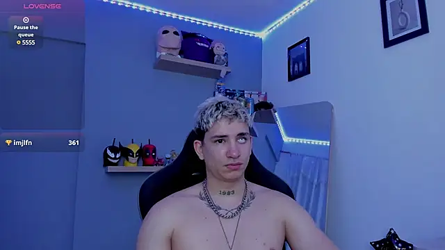 Snapshot of SebasFallon chatting on 19, 3, 2025 SebasFallon online show from 19, 3, 2025